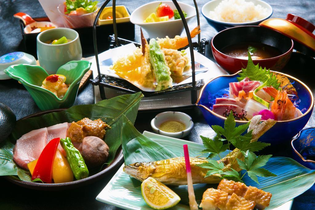 Hotel Koraku Beppu Kültér fotó