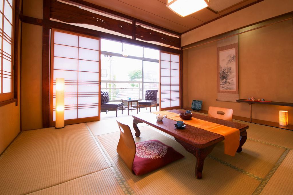 Hotel Koraku Beppu Szoba fotó